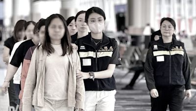 Hong Kong repatriates 26 Vietnamese nationals