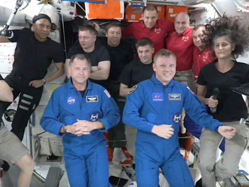 Stuck NASA Astronauts, Williams And Wilmore, Welcome SpaceX Capsule | WATCH