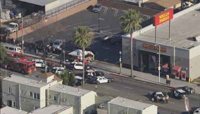 Deputies shut down South Los Angeles streets after reported bank robbery