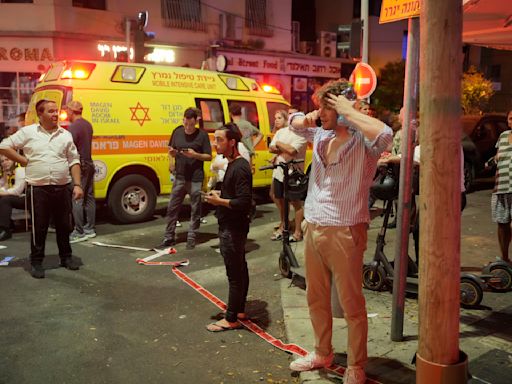 Ataque aéreo deja un muerto y 10 heridos en Tel Aviv