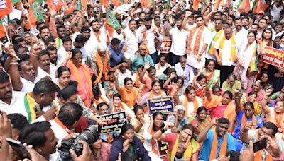 MUDA scam: BJP holds demonstration while Congress stages counter-protest