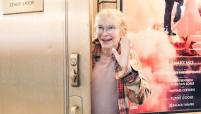 Mia Farrow Returns To THE ROOMMATE On Broadway Tonight