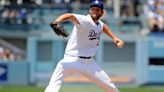 Clayton Kershaw recibe luz verde para volver a lanzar