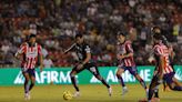 Gallos golea a San Luis en la Corregidora