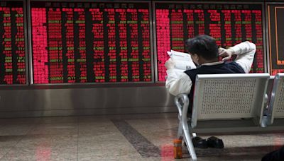 Asian stocks decline as chip selloff gains steam