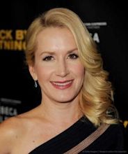 Angela Kinsey