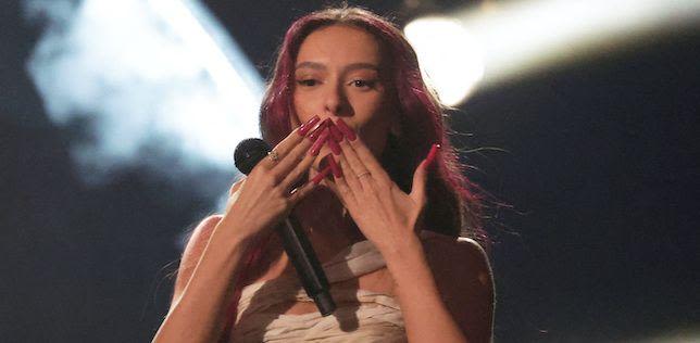 Israel Eurovision contestant Eden Goolan booed during rehearsal