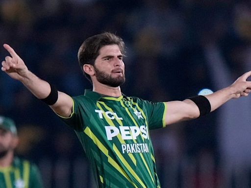 What sparked the 'heated exchange' between Pakistan pacer Shaheen Afridi and Mohammad Yousuf?