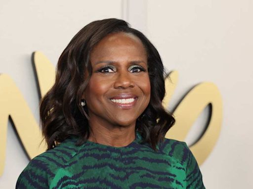 Deborah Roberts Mourns 'Shattering Loss' in 'Devastating' New Post