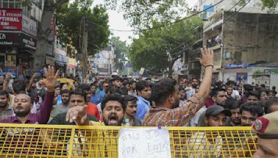 Delhi coaching centre deaths: Civil services aspirants continue protest for fifth day