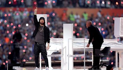 Abracadabra! Eminem Makes Surprise Appearance Alongside Dr. Dre in London For ‘Houdini’ Performance