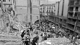 Argentina pide detención de un ministro iraní por su participación en atentado contra la AMIA en 1994 - La Tercera