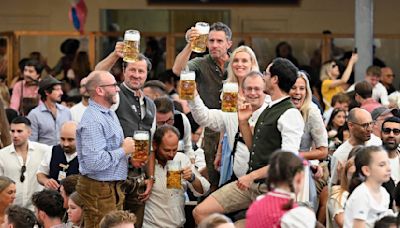 Prost! Inicia el Oktoberfest en Alemania... pero con estricta seguridad