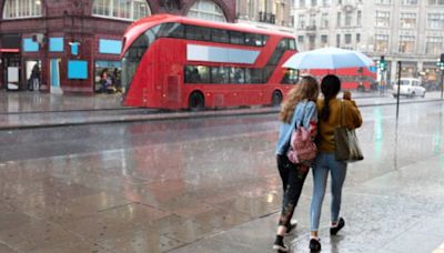 UK weather maps turn orange as 350-mile wall of water set to drench Britain