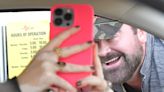 Clemson alum, country music star Lee Brice makes surprise visit to Pendleton Bojangles