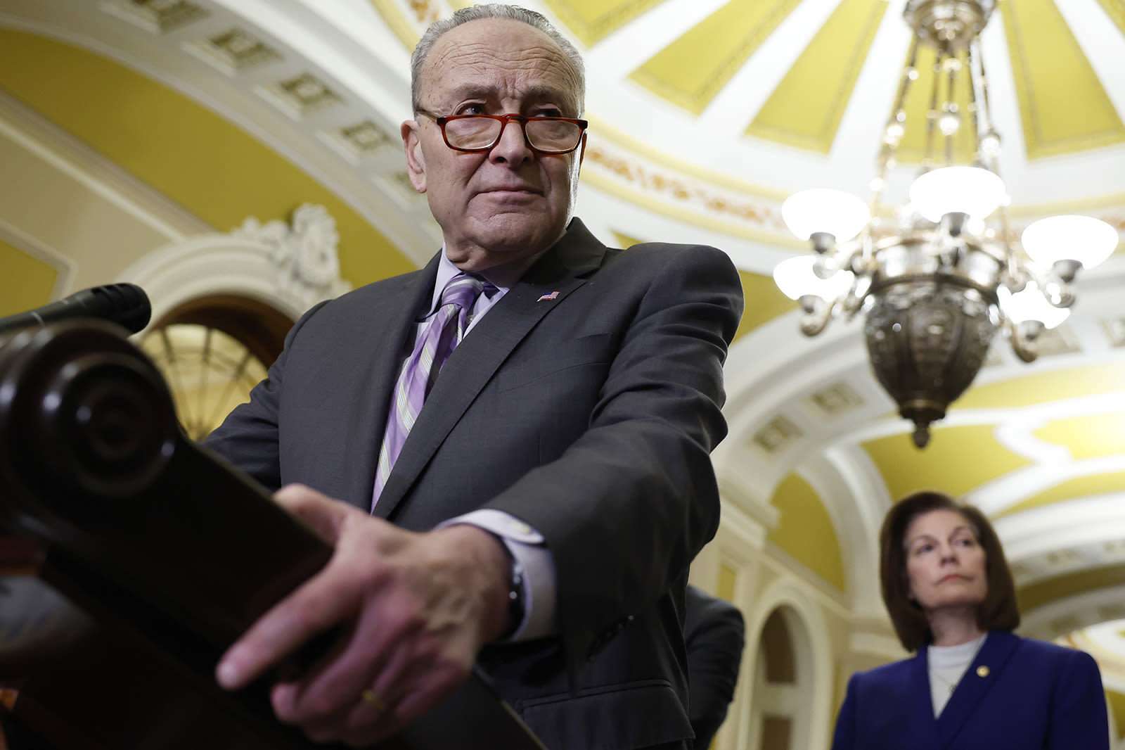 Sen. Schumer pushes Senate vote on right to birth control bill