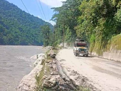 NH10 reopens but only for light vehicles after being shut for a month due to landslides