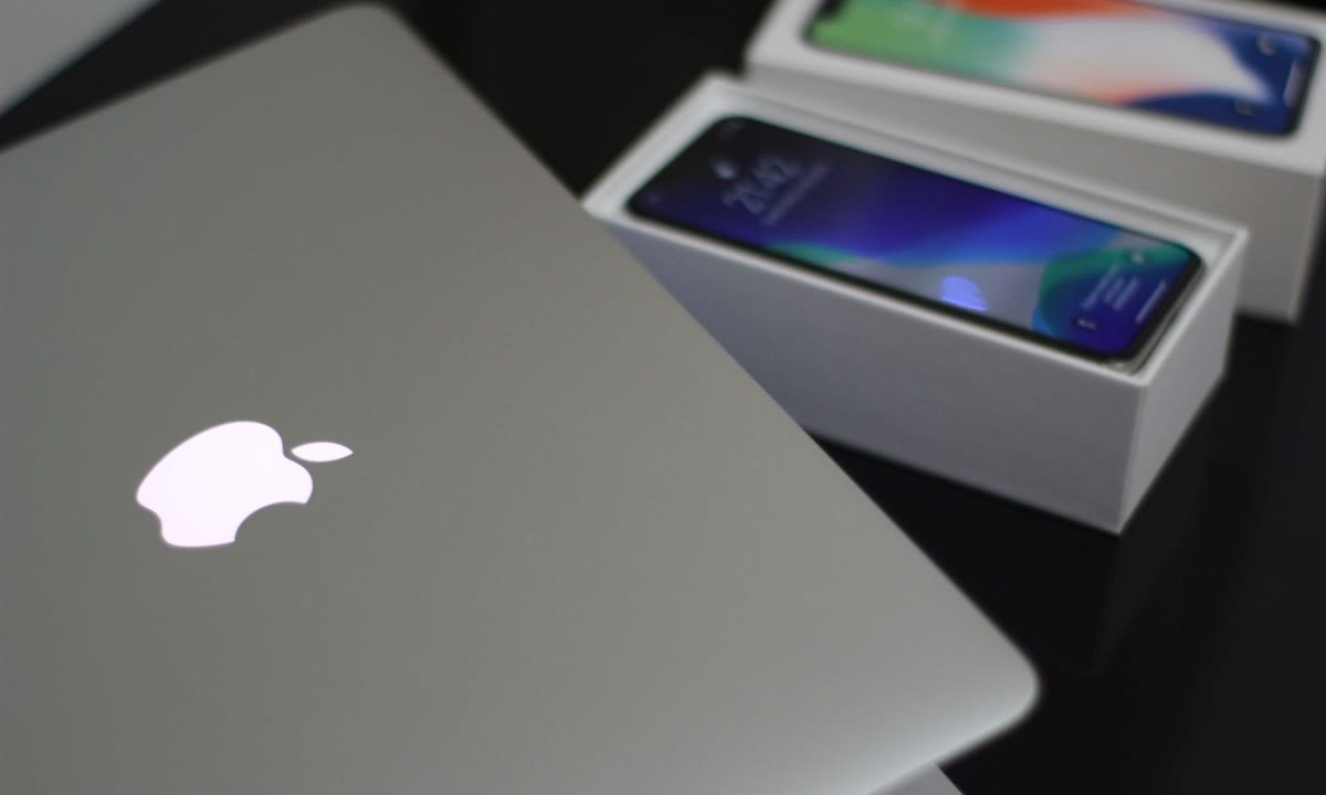 Apple's 'Web Eraser' Sparks Concerns Among UK Newspapers