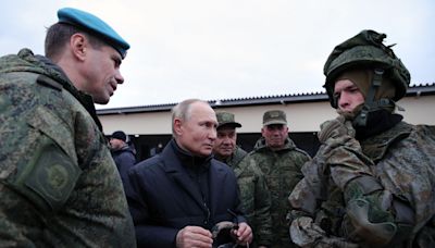 Russian soldiers could earn nearly as much as Putin in Ukraine war