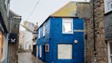 Furious row erupts after St Ives ‘newcomer’ paints shop ‘hideous Smurf blue’