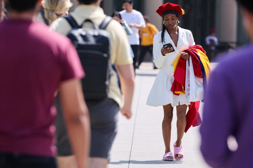 Amid protest turmoil, USC graduates invited to an 'electric' alternative celebration