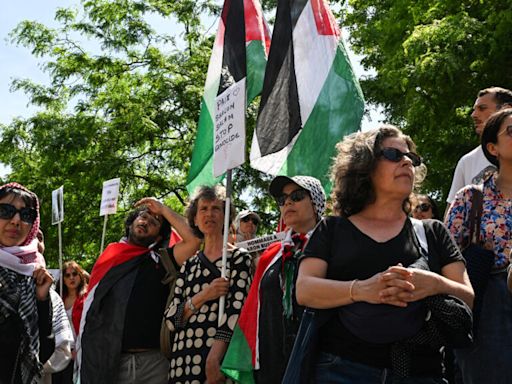 Guerre à Gaza: des milliers de pro-palestiniens en colère rassemblés à Paris