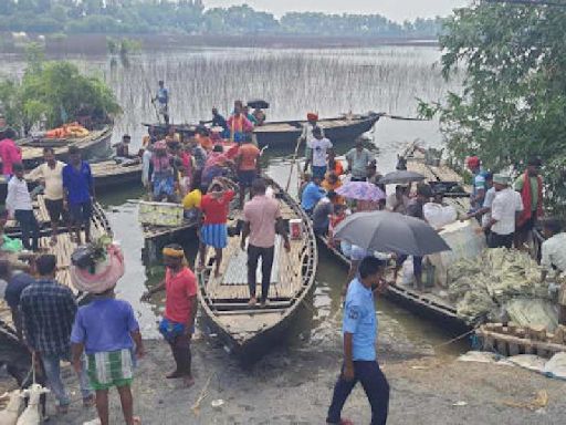 Nepal releases water, Mamata Banerjee concerned over fresh floods in Malda and Murshidabad