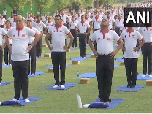 Defence Minister Rajnath Singh, Army Chief Gen Manoj Pande perform yoga in Uttar Pradesh’s Mathura