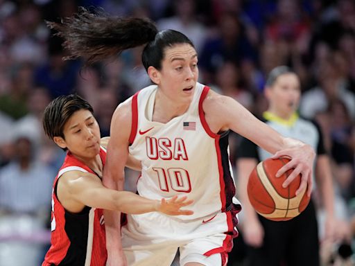 Ex-UConn star Stewart helps US women's basketball team beat Japan, its 56th straight Olympic victory