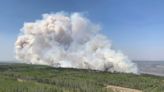 Ordenan evacuaciones por incendios en el oeste de Canadá