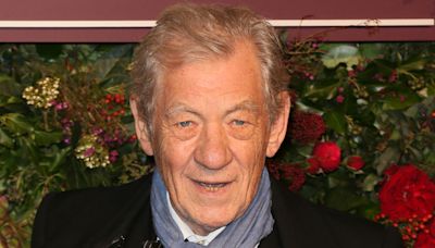 Ian McKellen contraint d'annuler sa tournée au Royaume-Uni après sa lourde chute