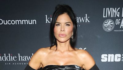 Lauren Sanchez pilots helicopter for son and Orlando Bloom to skydive