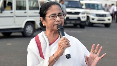 Mamata Banerjee intervenes to end film industry deadlock, shoots to resume today