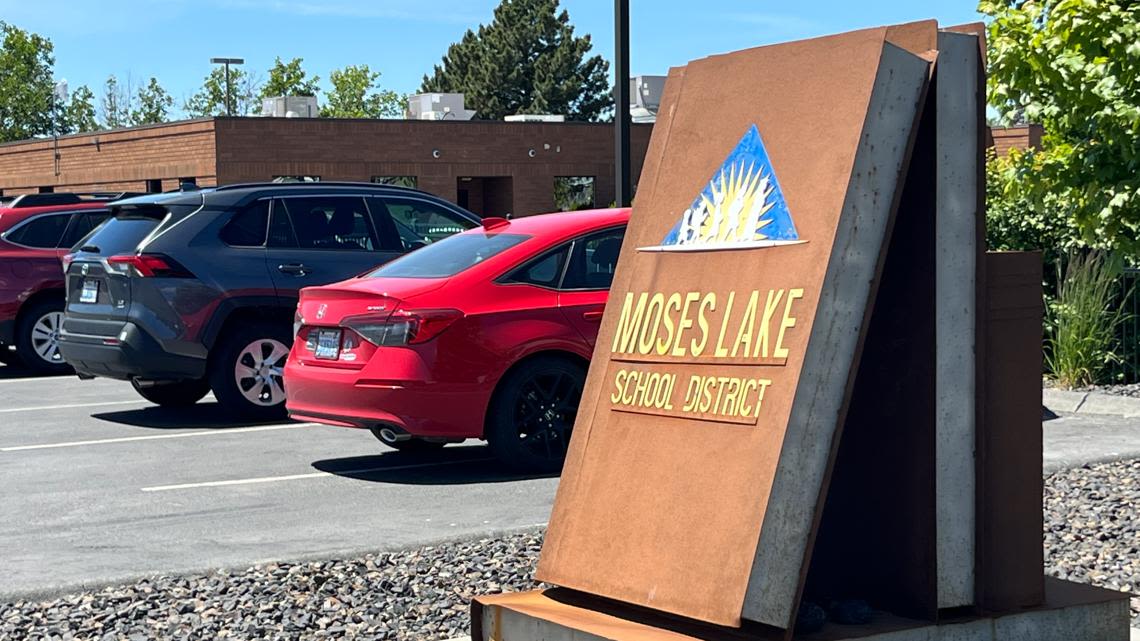 Moses Lake school district faces second round of layoffs due to $11 million accounting error