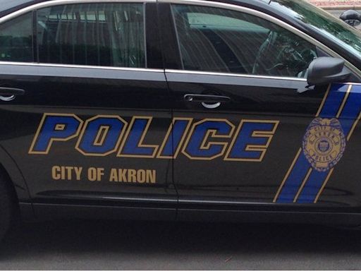 Cashier fires gun during dispute in Akron store, accidentally shoots customer