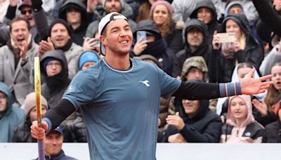 A sus 33 años, Struff levantó en Múnich su primer trofeo en el máximo nivel