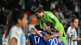 Italia vence 1-0 a Argentina en el Mundial Femenino de la FIFA, con el debut de Giulia Dragoni, la 'pequeña Messi' de 16 años