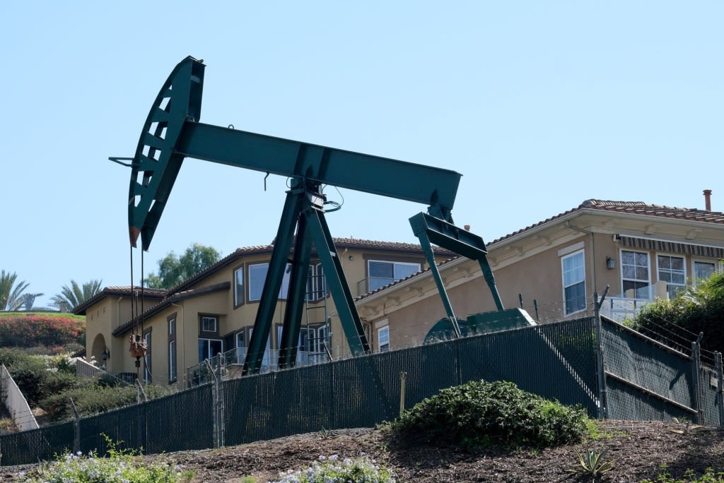 LA City Council takes step to plug ‘orphaned’ oil wells