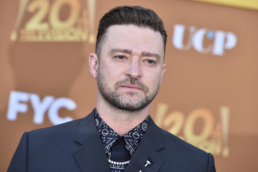 'Hard to love' Justin Timberlake talks DWI arrest at Chicago show: 'It's been a tough week'