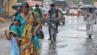 After only light showers, heavy to very heavy rain likely in Mumbai tomorrow