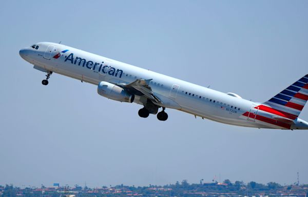 American Airlines cuts international flight from Phoenix. Here's what we know
