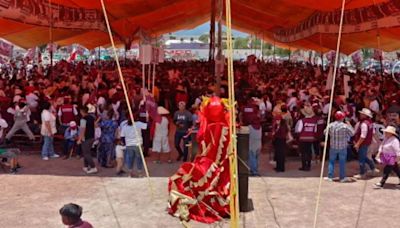 El viento derribó una lona de Morena durante cierre de campaña y dejó 39 heridos en Xonacatlán, Edomex