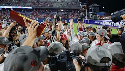 Oklahoma wins record fourth straight NCAA softball title, beating Texas 8-4 for 2-game sweep