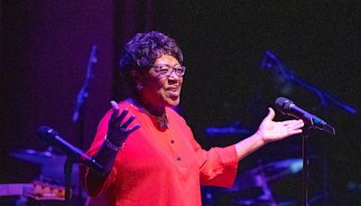 'Double sevens, baby': Musical legend Francine Reed celebrates 77 at Phoenix concert