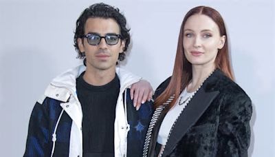 Sophie Turner reactiva el proceso de divorcio contra Joe Jonas anulando así su acuerdo temporal con la custodia de sus hijas