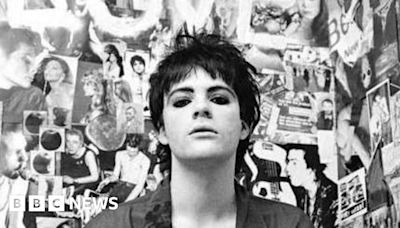 Manic Street Preachers: Disappeared star Richey Edwards in unseen photos