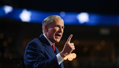 Texas Gov. Greg Abbott attacks Harris for busing migrants, then brags about his own busing program