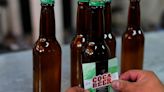 Bolívia produz cerveja feita de folha de coca