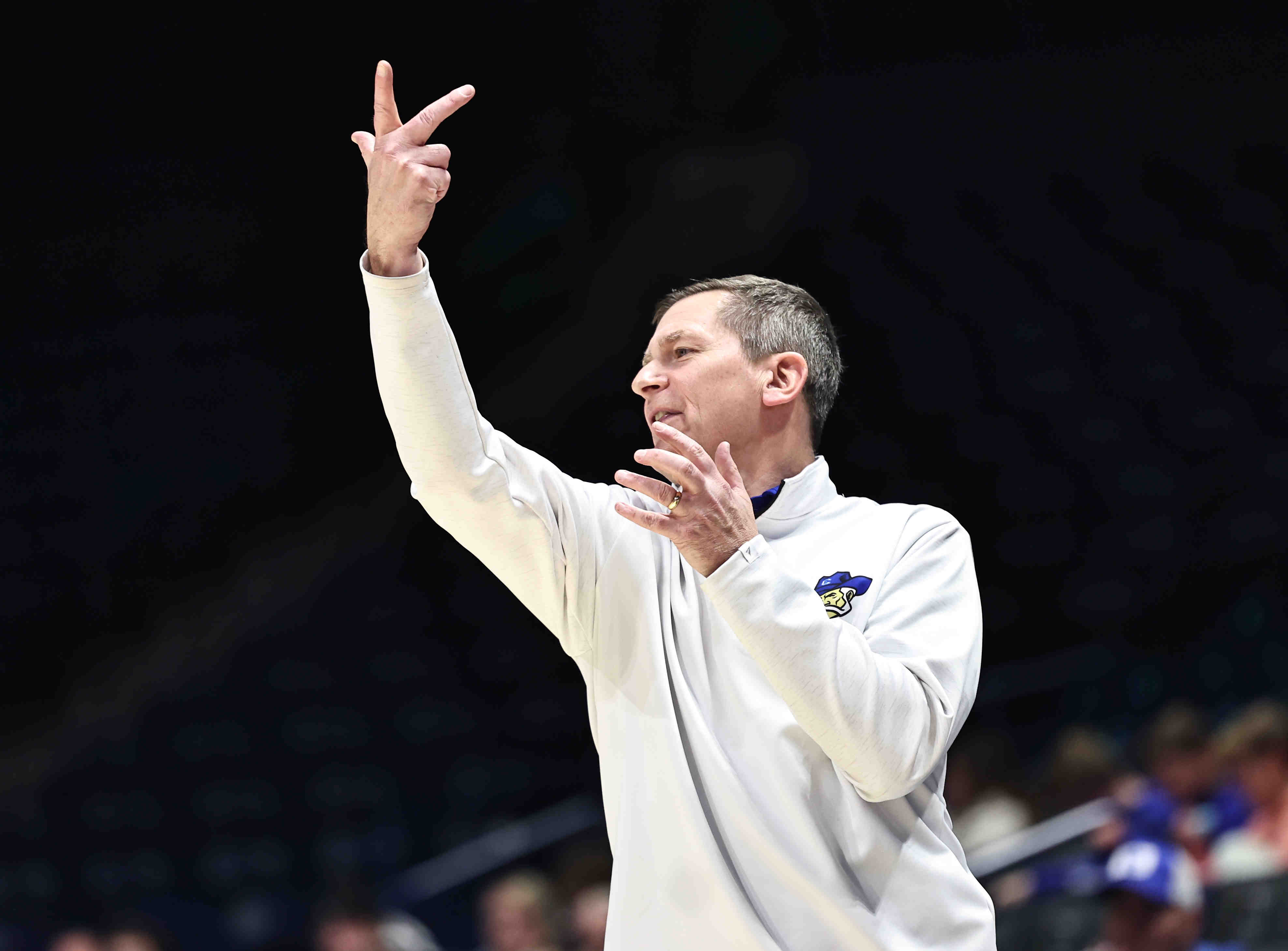 Scott Ruthsatz steps down as Covington Catholic basketball coach after 13 seasons