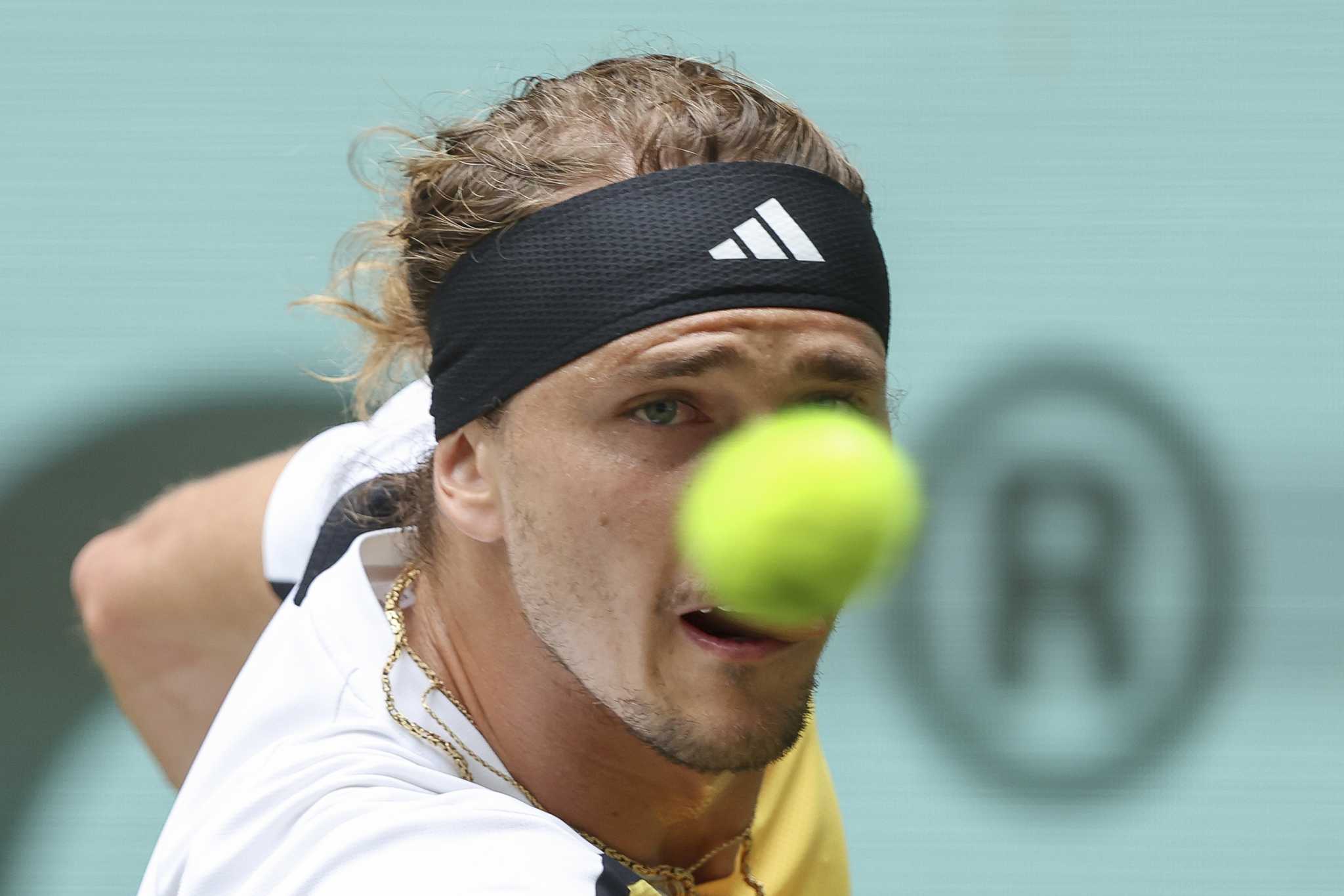 Alexander Zverev outlasts Arthur Fils to reach Halle Open semifinals